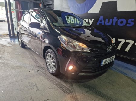 2018 Toyota Yaris - thumbnail 12