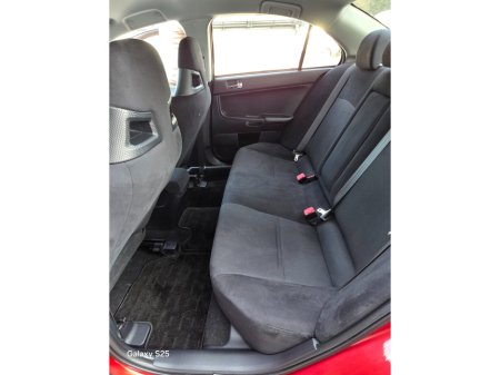 2010 Mitsubishi Lancer - thumbnail 27