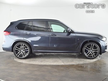 2020 BMW X5 xDrive30d M Sport €59,800 thumbnail