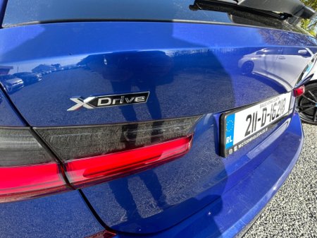 2021 BMW 3 Series - photo 6