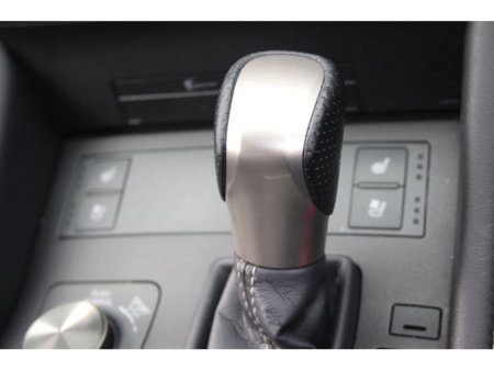 2016 Lexus RC 300 h - thumbnail 25