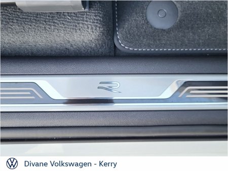 2026 Volkswagen Touareg FINAL EDITION R LINE 3.0TDI 4 MOTION 231 BHP €114,000 thumbnail