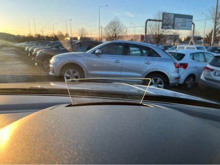 2019 Volkswagen Tiguan HIGHLINE 4MOTION AUTOMATIC 2.0 DIESEL //HIGH SPEC//360 PARKING CAMERAS//FRONT AND REAR HEATED SEATS//POWER TAILGATE//HEAD UP DISPLAY// thumbnail