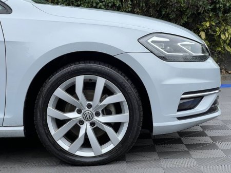 2017 Volkswagen Golf - thumbnail 9