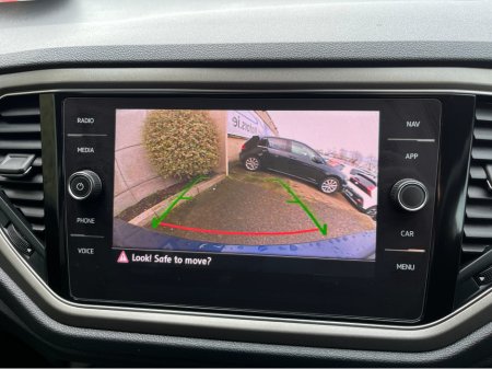 2020 Volkswagen T-Roc STYLE DESIGN AUTOMATIC 2.0 DIESEL //KEYLESS ENTRY//2 TONE PAINT//ADAPTIVE CRUISE CONTROL//REVERSE CAMERA// €23,950 thumbnail