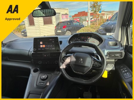 2022 Peugeot Rifter Allure Horizon L2 Wheelchair Accessible Taxi €42,950 thumbnail