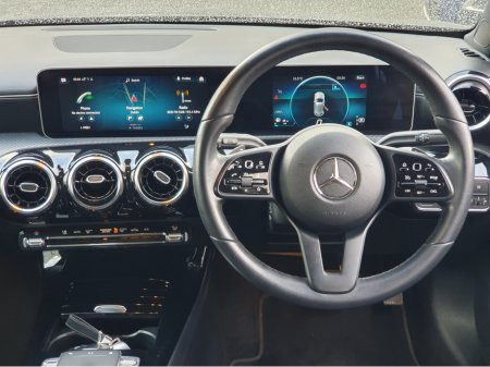 2019 Mercedes-Benz A Class SE EXECUTIVE A180D 1.5D 115BHP AUTOMATIC NCT 02/28 FINANCE AVAILABLE @ €90 PER WEEK 2 KEYS/ HALF LEATHER/ REVERSE CAMERA/ MERCEDES COMMAND SYSTEM/ HISTORY CHECKED €19,900 thumbnail