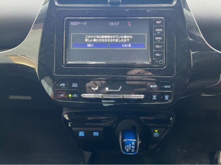 2022 Toyota Prius - thumbnail 18