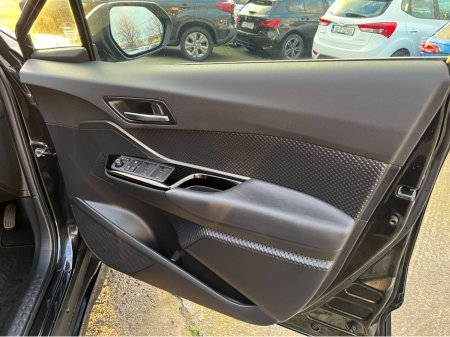 2023 Toyota C-HR SOL MODELLISTA AUTOMATIC HYBRID 1.8 PETROL //360 PARKING CAMERAS//ADAPTIVE CRUISE CONTROL//HALF LEATHER HEATED SEATS//KEYLESS ENTRY// €29,950 thumbnail