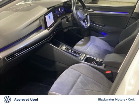 2020 Volkswagen Golf STYLE 1.5 TSI MHEV AUTOMATIC 150BHP €24,995 thumbnail