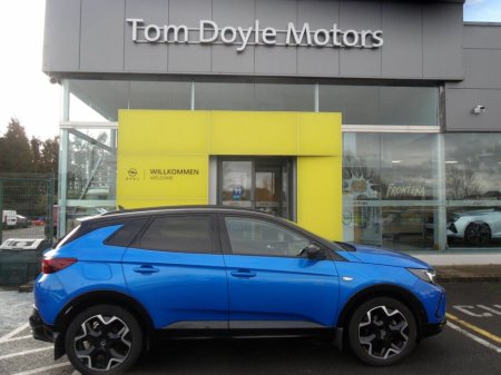 2023 Opel Grandland X - €30,000