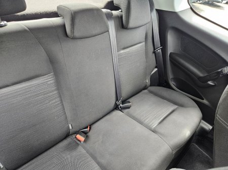 2015 Peugeot 208 - thumbnail 9