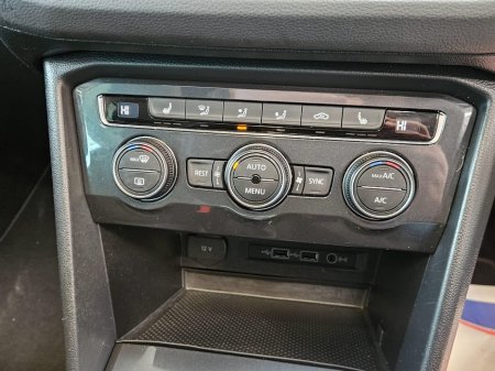 2019 Volkswagen Tiguan - thumbnail 15