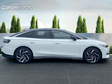 2024 Volkswagen ID.7 PRO 77kWh 286HP (Panoramic Roof / Upgrade Seats & Wheels) €42,995