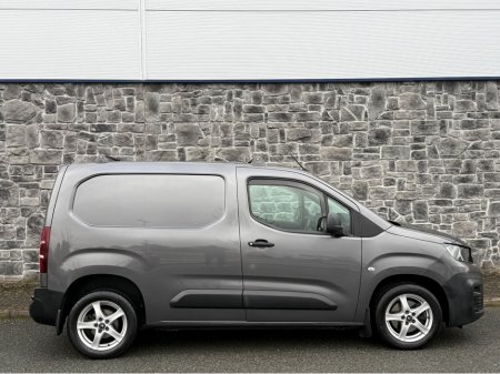 2019 Peugeot Partner PROF PLUS 1.6 HDI FSH €11,950 thumbnail