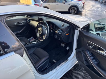 2017 Mercedes-Benz CLA Class - thumbnail 4