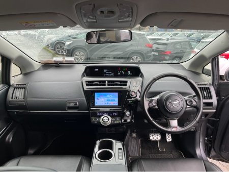 2018 Toyota Prius Alpha GR SPORT 7 SEATER AUTOMATIC 1.8 HYBRID PETROL //LOW MILES//KEYLESS ENTRY//REVERSE CAMERA// €23,950 thumbnail