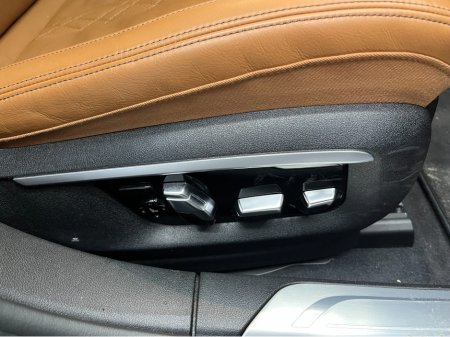 2017 BMW 7 Series €27950! 2017 BMW 740E IPERFORMANCE M-SPORT 2.0 AUTOMATIC / CRUISE CONTROL / 360° PARKING CAMERA / ELECTRIC MEMORY MASSAGING & HEATED SEATS / PADDLE SHIFTERS / PANORAMIC SUNROOF / HEATED REAR SEATS €27,950 thumbnail