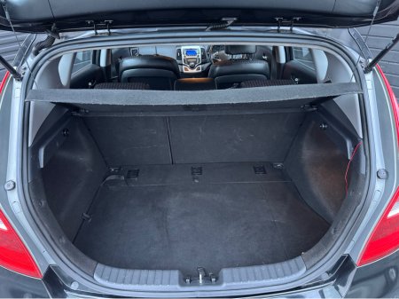 2010 Hyundai i30 - thumbnail 19