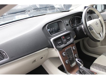 2017 Volvo V40 - thumbnail 22