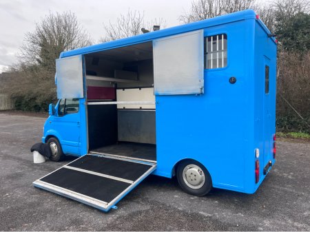 2000 Vauxhall Movano ew Vauxhall movano stallion box €11,800