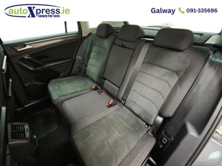 2017 Volkswagen Tiguan - thumbnail 8