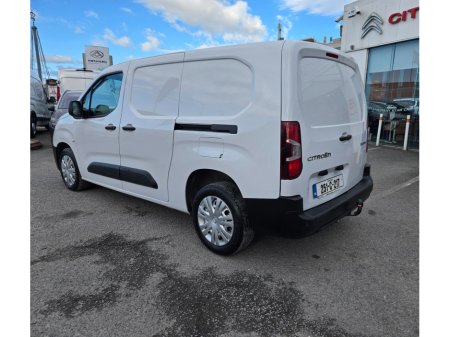 2025 Citroen Berlingo LX PLUS BLUEHDI 100 LWB 1.0T M €21,950 thumbnail