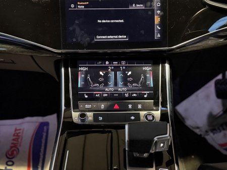 2021 Audi Q7 TFSI E QUATTRO *S-LINE BLACK EDITION* // HUGE SPEC // 12 MONTH WARRANTY // SAME DAY FINANCE // €59,950 thumbnail