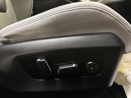 2025 BMW M5 - thumbnail 13