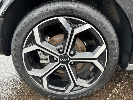 2025 Kia Niro HEV SEM €36,895