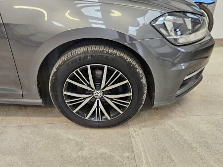 2017 Volkswagen Golf - thumbnail 5