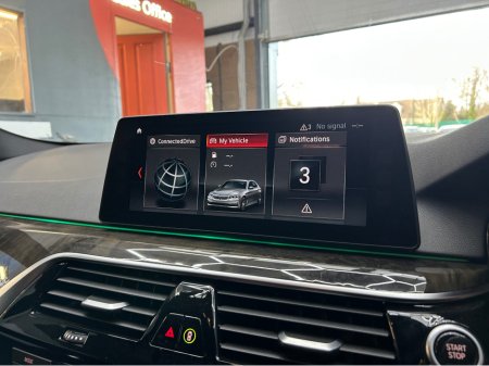 2017 BMW 5 Series - thumbnail 5