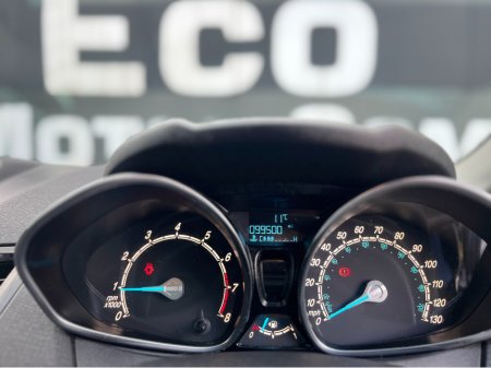 2014 Ford Fiesta - thumbnail 12