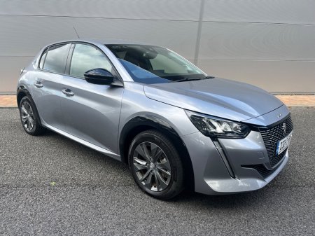 2023 Peugeot 208  €22,900