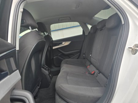 2016 Audi A4 - thumbnail 17