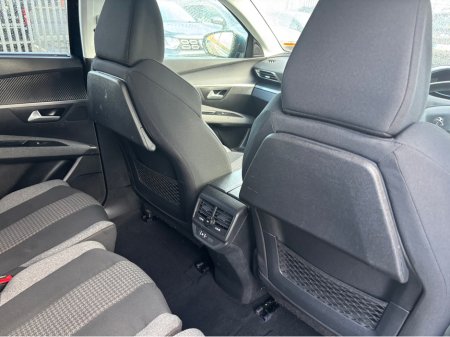 2019 Peugeot 5008 ACTIVE 1.5 BLUE HDI 130 6 6.2 4DR 7 seater Finance Available own this car from €81 per week €18,999