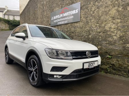 2017 Volkswagen Tiguan 2.0 TDi SE €17,995 thumbnail