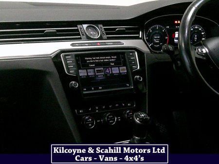 2017 Volkswagen Passat HIGHLINE BE 1.6 TDI MANUAL 6SPEED FWD 120HP thumbnail