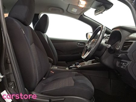 2018 Nissan Leaf - thumbnail 12