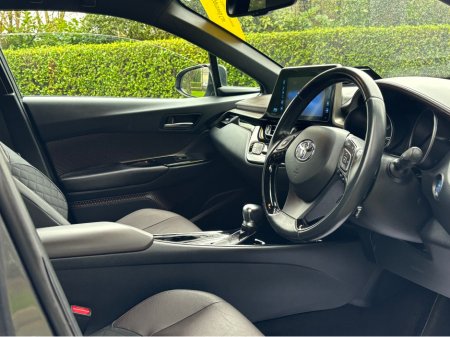 2018 Toyota C-HR - thumbnail 7