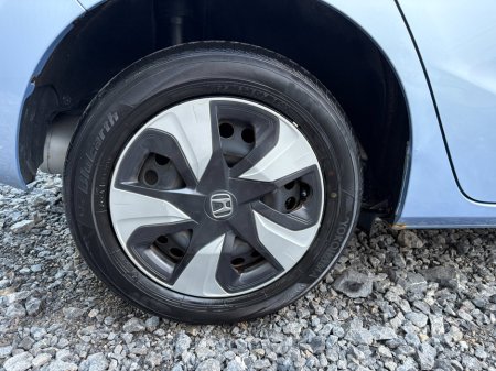 2016 Honda Fit  €10,950 thumbnail