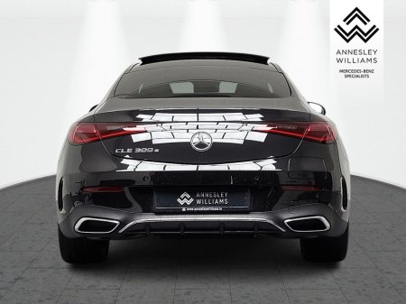 2025 Mercedes-Benz CLE CLE300e AMG Line Premium + €75,950 thumbnail