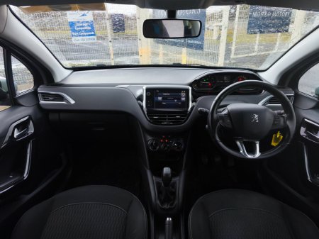 2017 Peugeot 208 1.2 PureTech 82bhp Active 3 dr €8,650 thumbnail