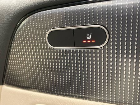 2020 Mercedes-Benz GLB GLB 180 d Progressive Auto | Reversing Camera, Heated Seats €32,950 thumbnail