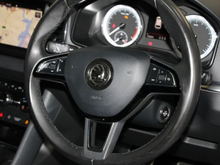 2019 Skoda Karoq STY 1.6tdi 115HP 4DR €19,999 thumbnail