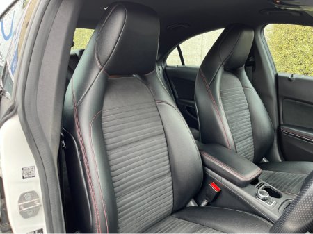 2019 Mercedes-Benz CLA Class - thumbnail 11