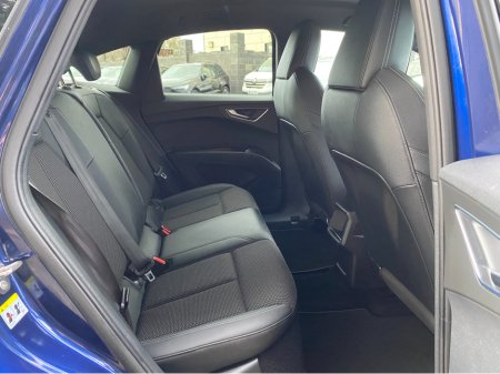 2023 Audi Q4 e-tron SPORTBACK 40 E-TRON S LINE 4DR AUTO thumbnail