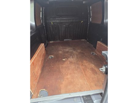 2019 Peugeot Partner - thumbnail 12