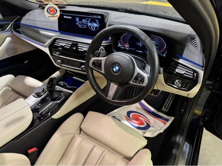 2022 BMW 5 Series - thumbnail 12
