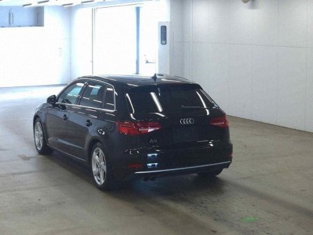 2019 Audi A3 SPORTS 1.4TFSI - FACTORY ALLOYS - PADDLE SHIFT - FLAT BOTTOM STEERING WHEEL - REVERSE CAMERA €19,950 thumbnail